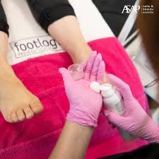 Indulging Soak-less pedicure