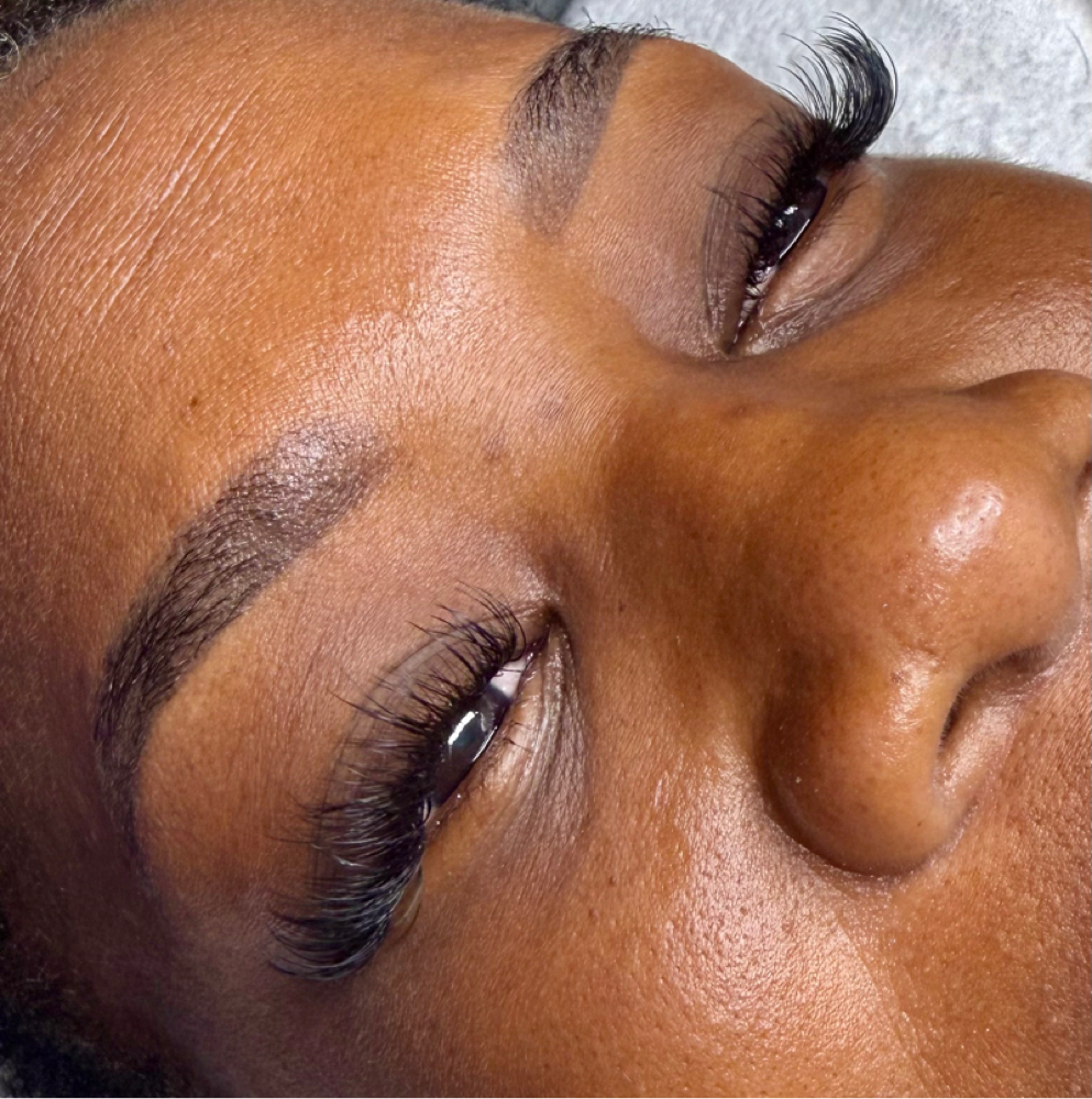 Hybrid Lash Full Set at Esthy Aunty in Jacksonville, FL