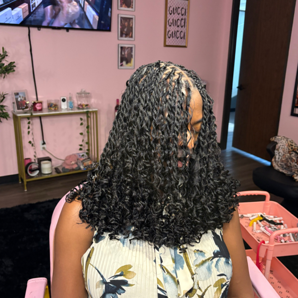Island Twist/ Boho Knotless Twist at TheRaiSlayzExperience in Houston, TX