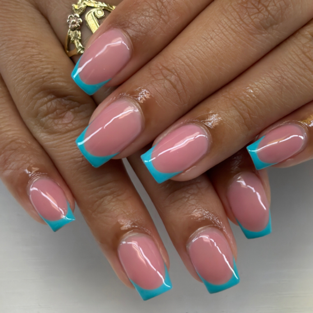 Manicures at Tonixnails in Bradenton, FL