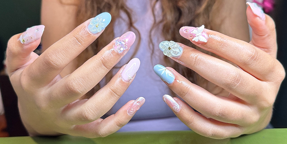 Gel Manicure With Design
