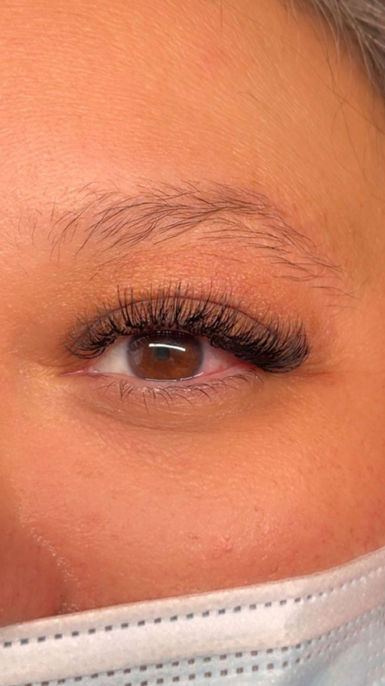 Hybrid Lash Set at Beauty Bloom in San Antonio, TX