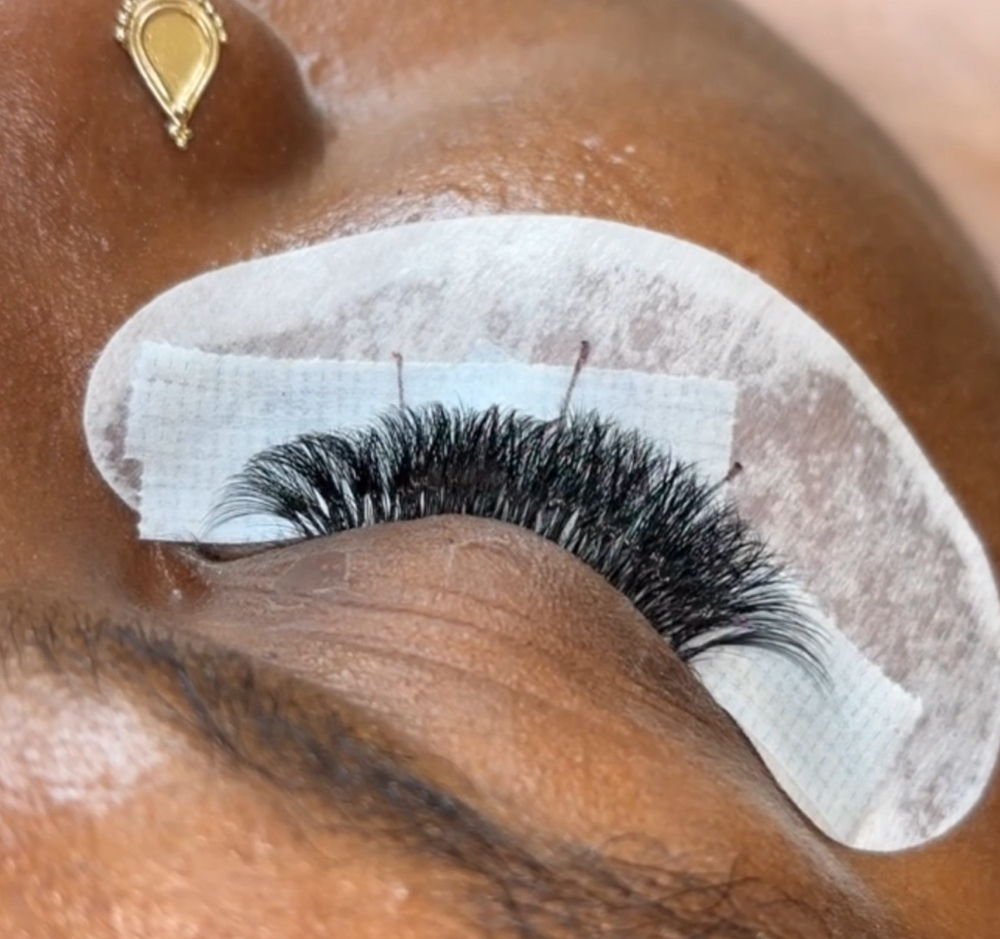 Lash Removal