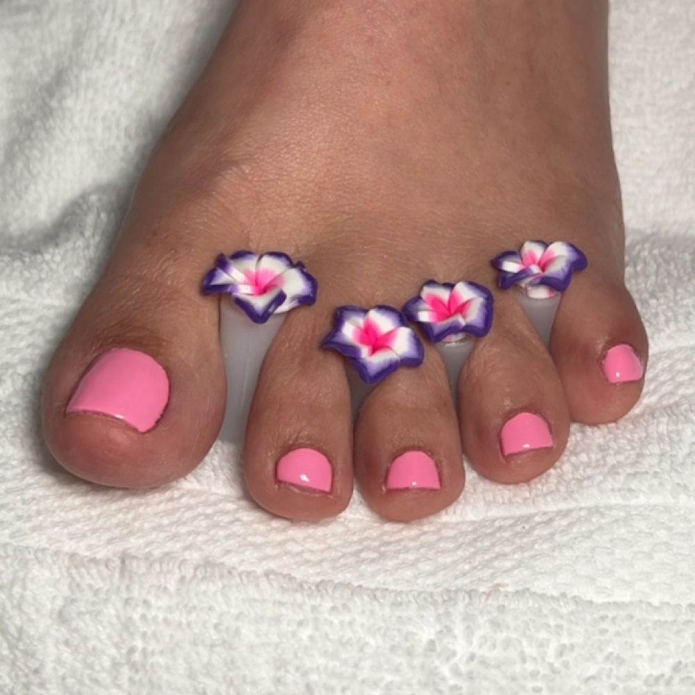 Gel Pedicure at Luxy Nails OC in Santa Ana, CA