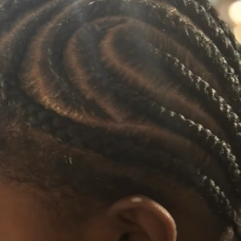 Mens Cornrows at Royal Miss Braids and Beauty in Battle Creek, MI