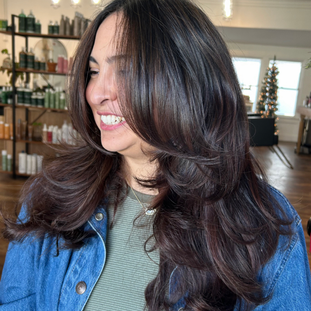 Blowout : Long or Thick Hair at Kennacolorcuts in Tampa, FL