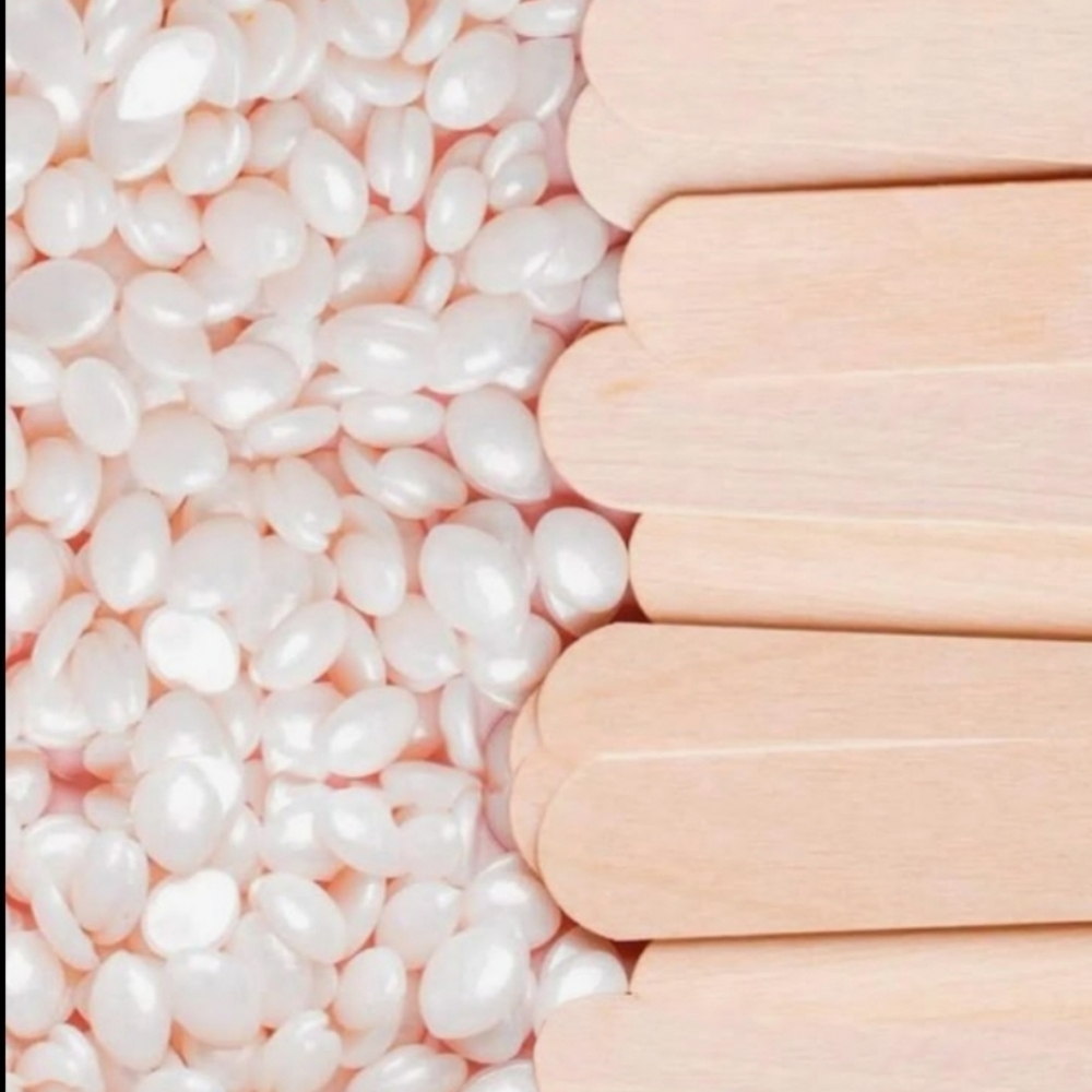 Half Leg Wax at Eye Candy Beauty Lounge in Oxnard, CA