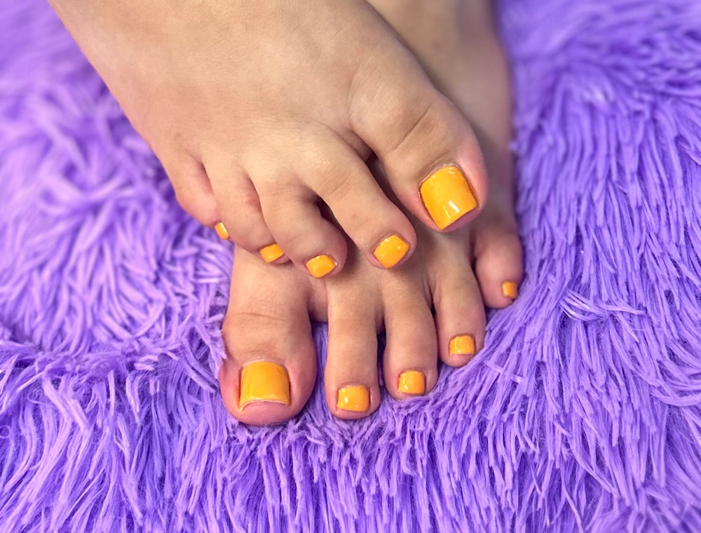Gel Pedicure Waterless