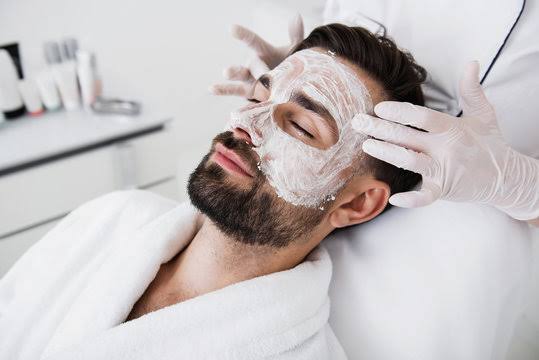 Gentlemenâs Facial