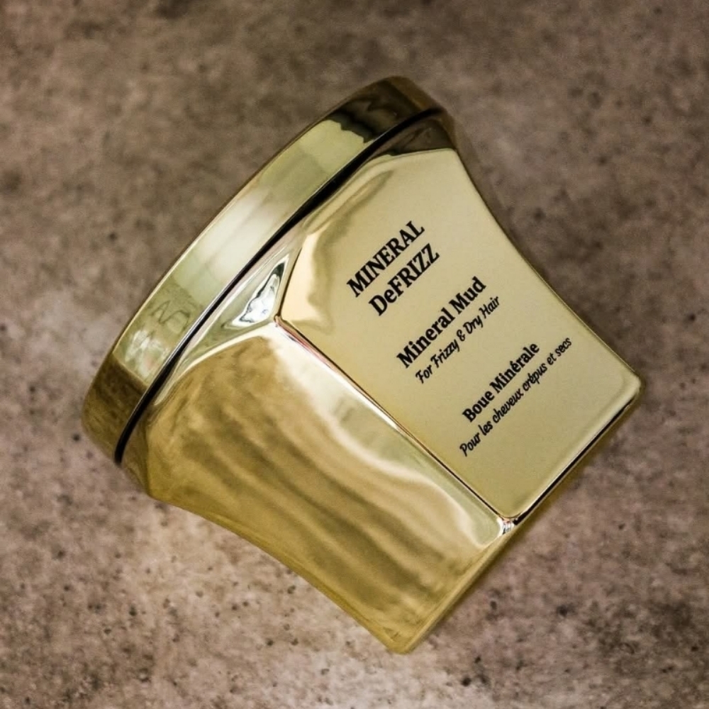 Saphira DeFrizz Mask