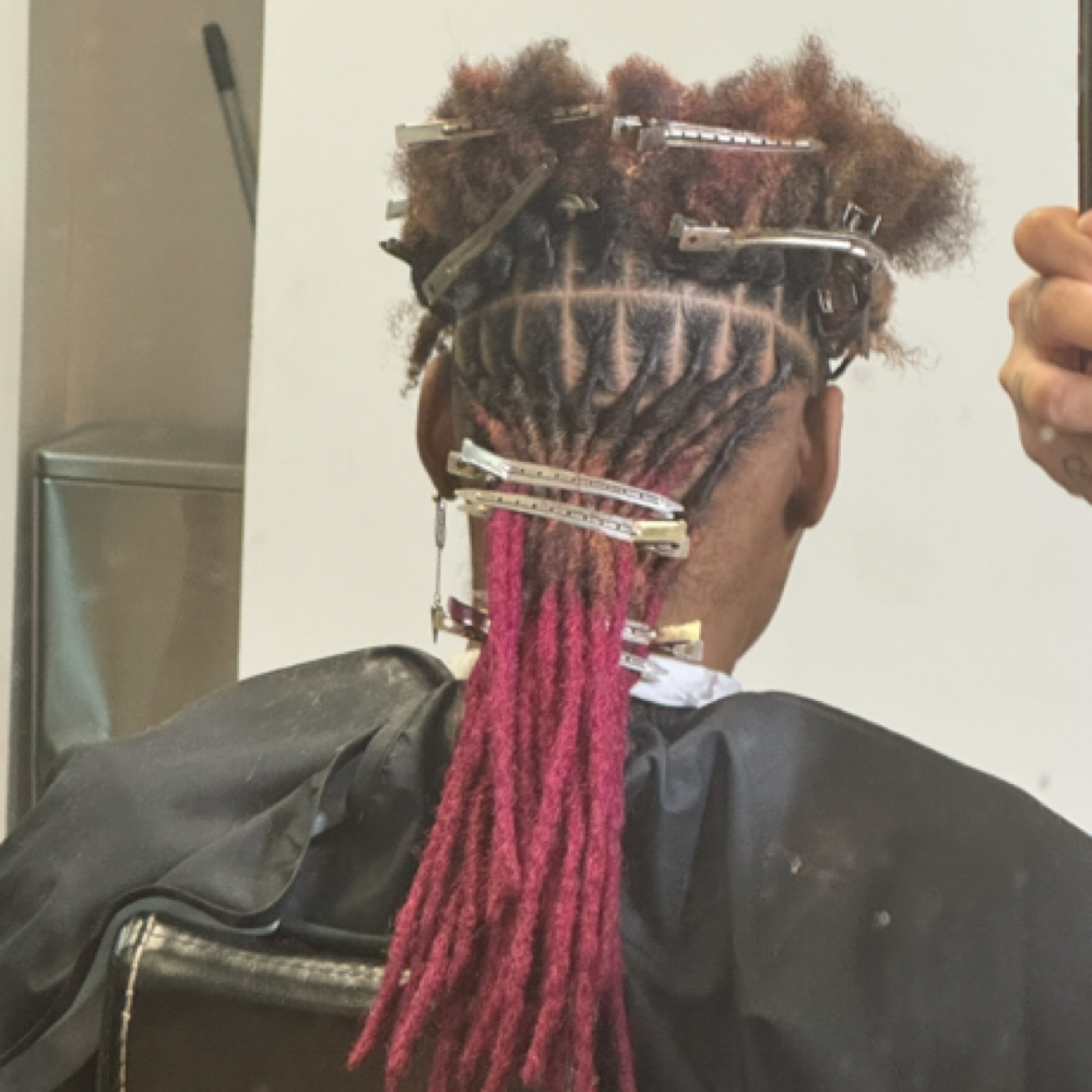 Loc Installs🫡 at Ultra Touch in Cleveland, OH