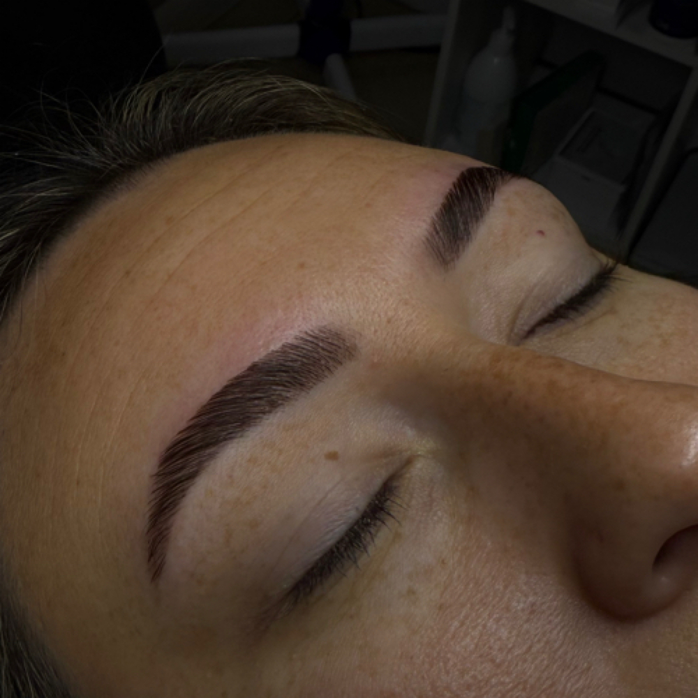Eyebrow Lamination