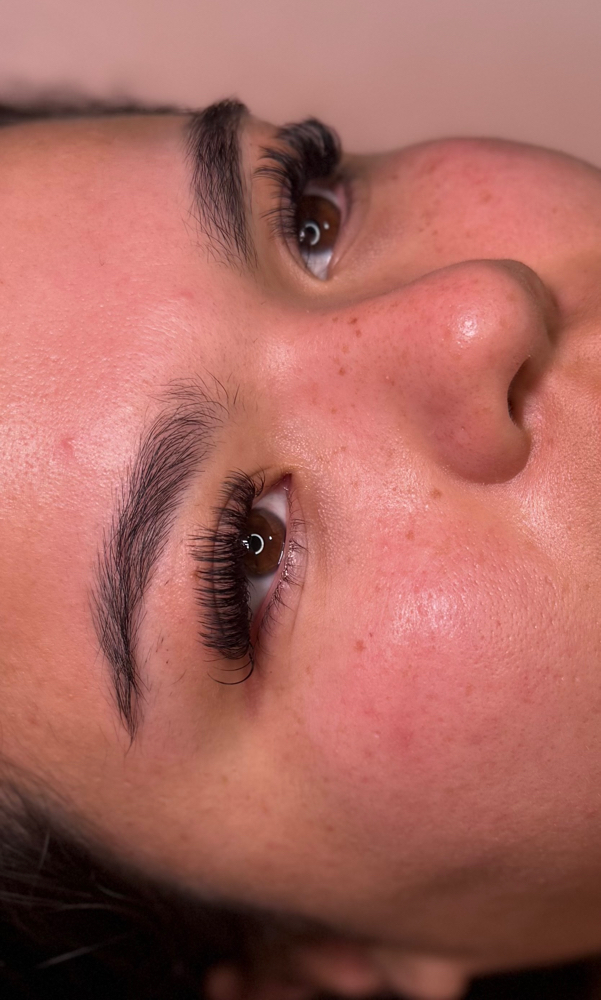 Lash Consultation + Custom Full set
