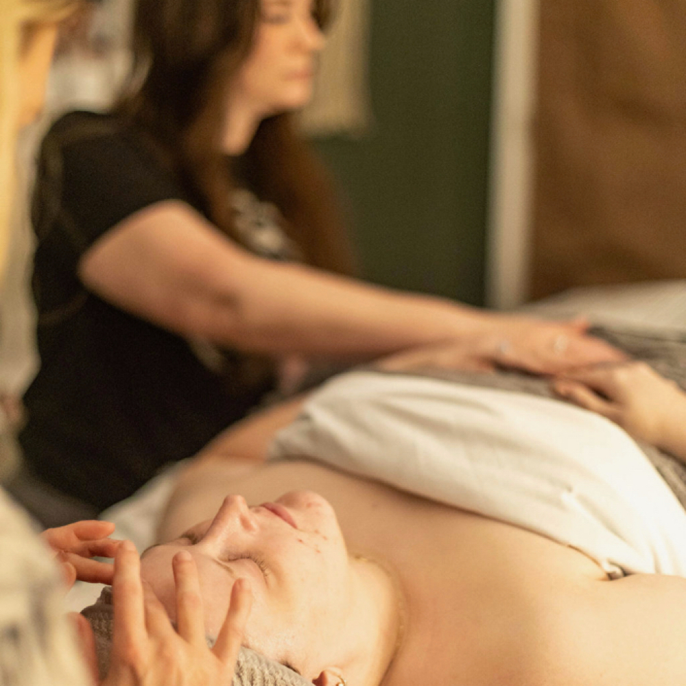 Multi-Hand Wellness Facial & ATB