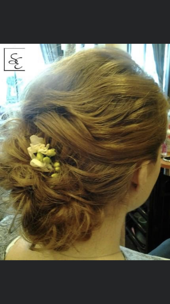 Updo ( wedding style)