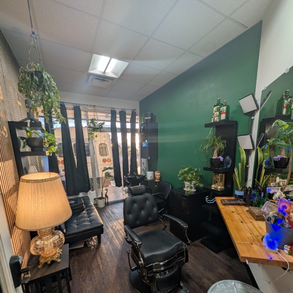 Haircut&Beard-PhenixSalonS-HOLLADAY at jellycuts LLC in Holladay, UT