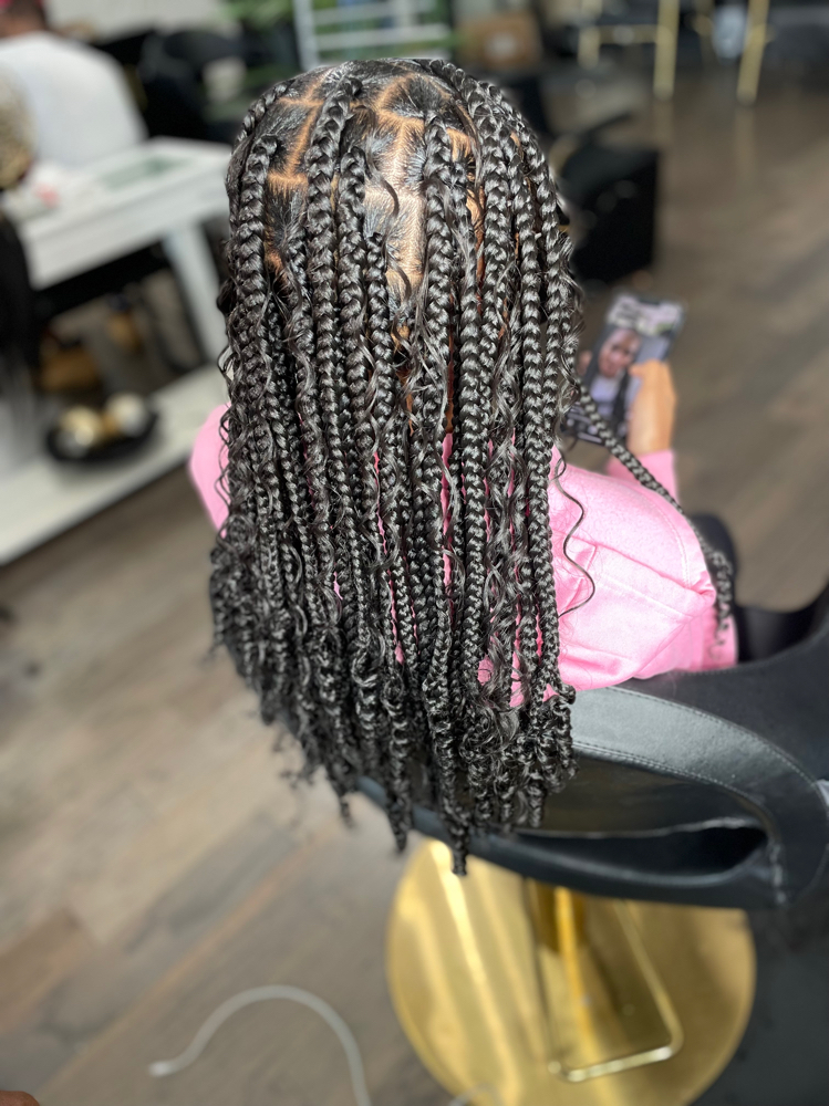 Medium Knotless