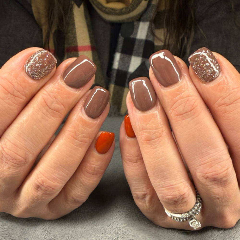 Polish Change at Katelynn's nail corner in youngstown, OH