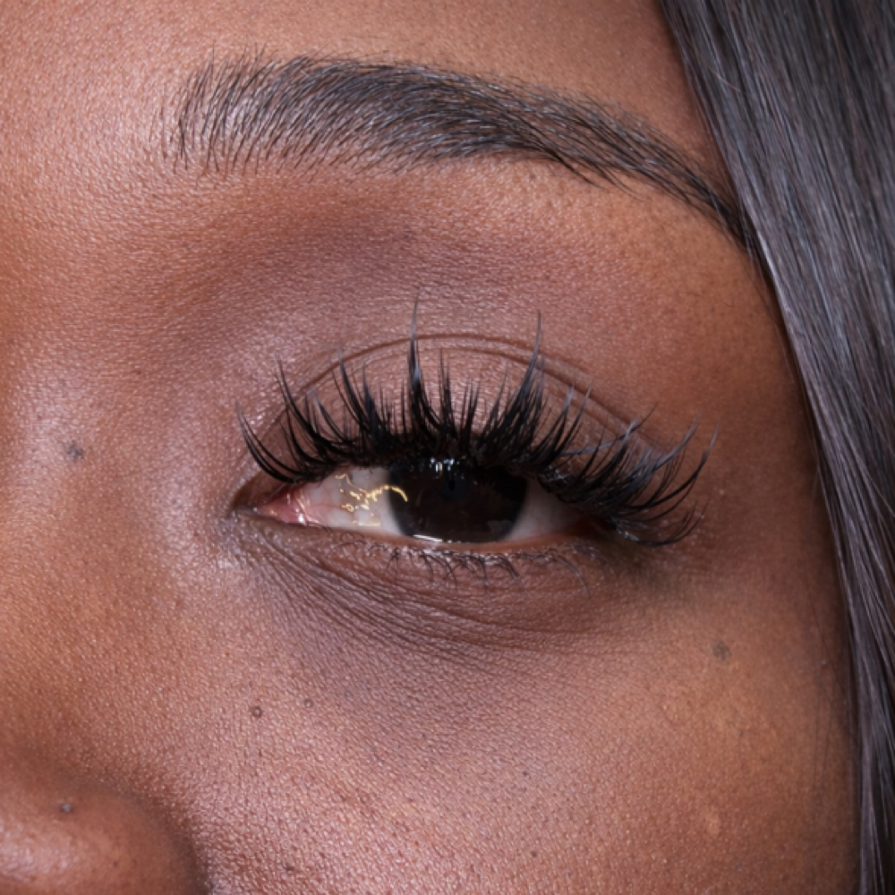 Wet set at Pink Wax & Lash co. in Raytown, MO