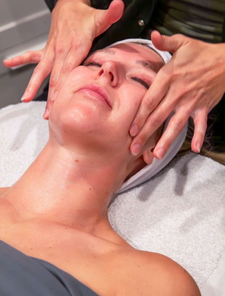 Luxurious Personalized Facial
