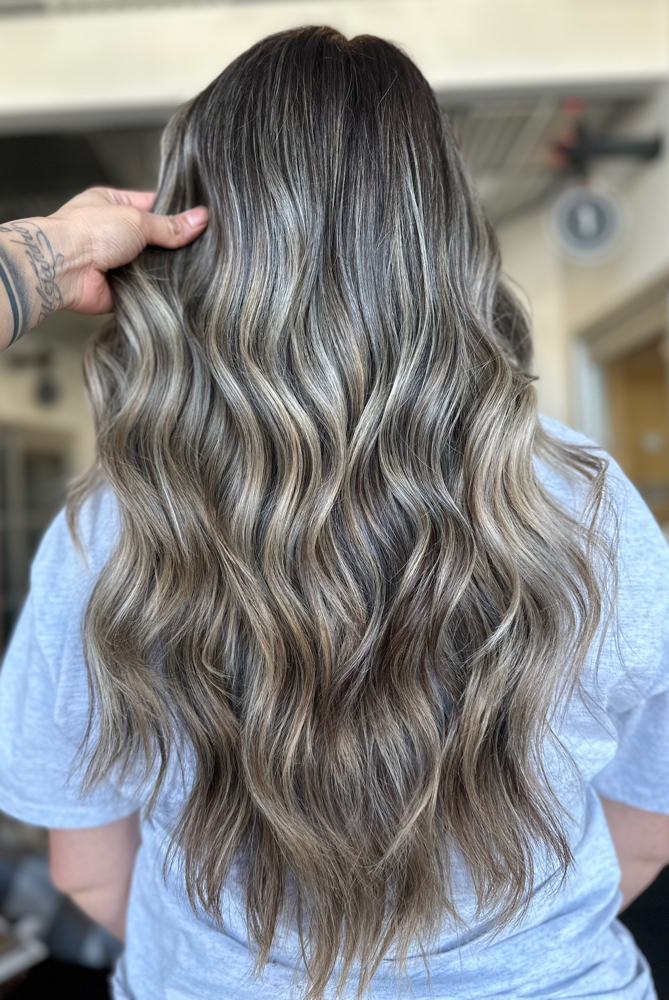 BABYLIGHT/BALAYAGE WOMENS HAIRCUT