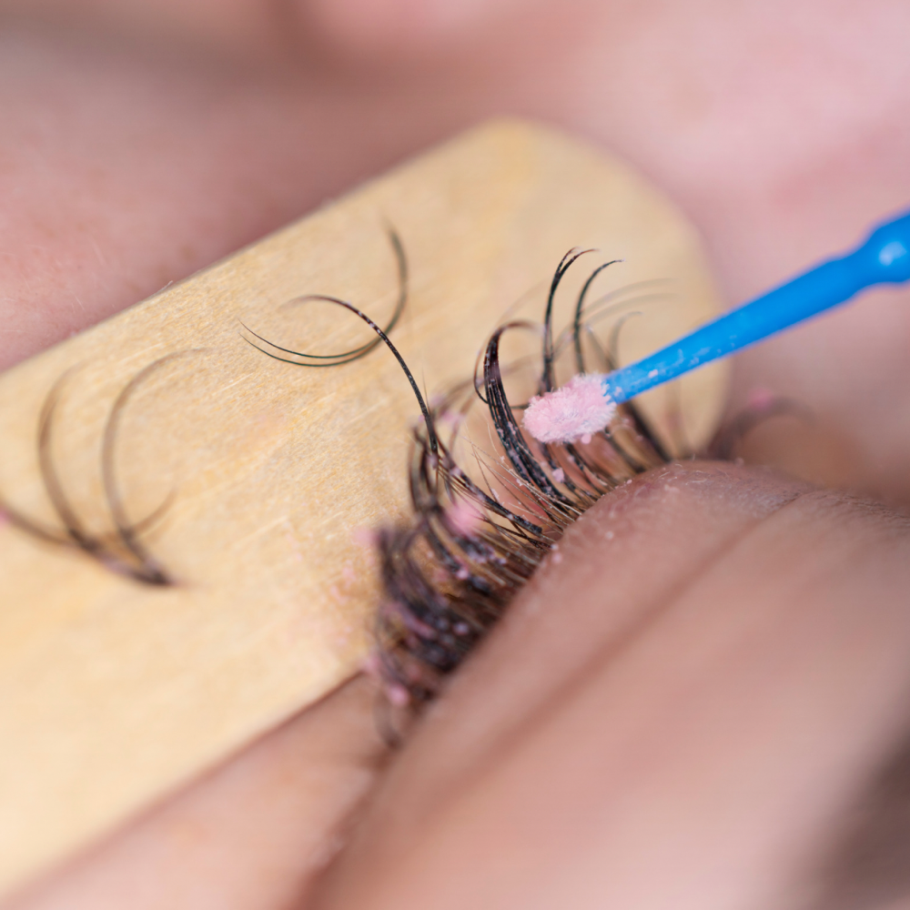 Lash Removal