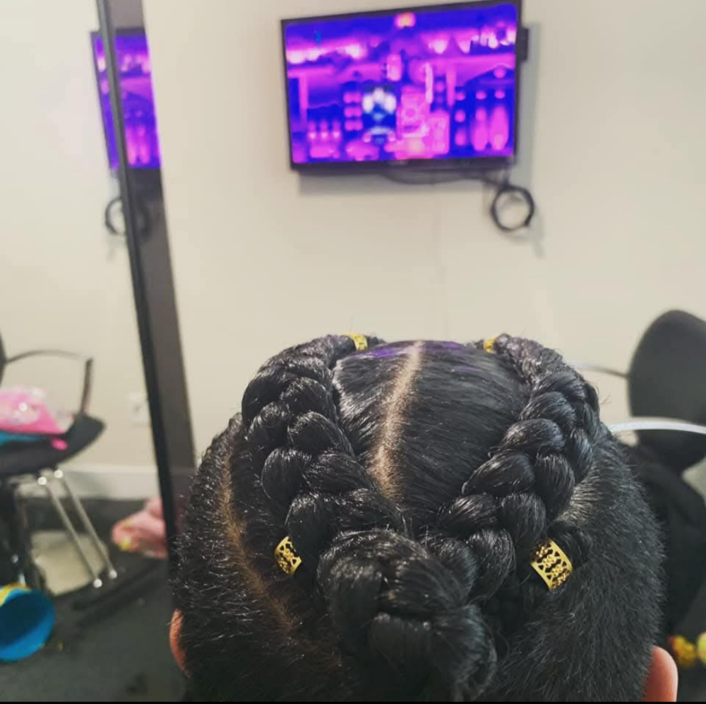 Men Braid/Conrow at Vicky's Hairbraiding in Frederick, MD