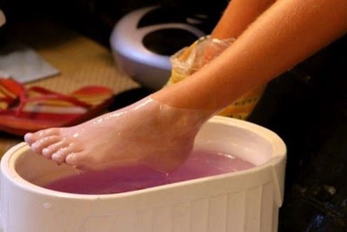 Paraffin Pedicure