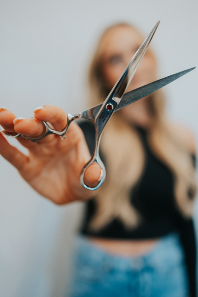 DRY HAIR CUT