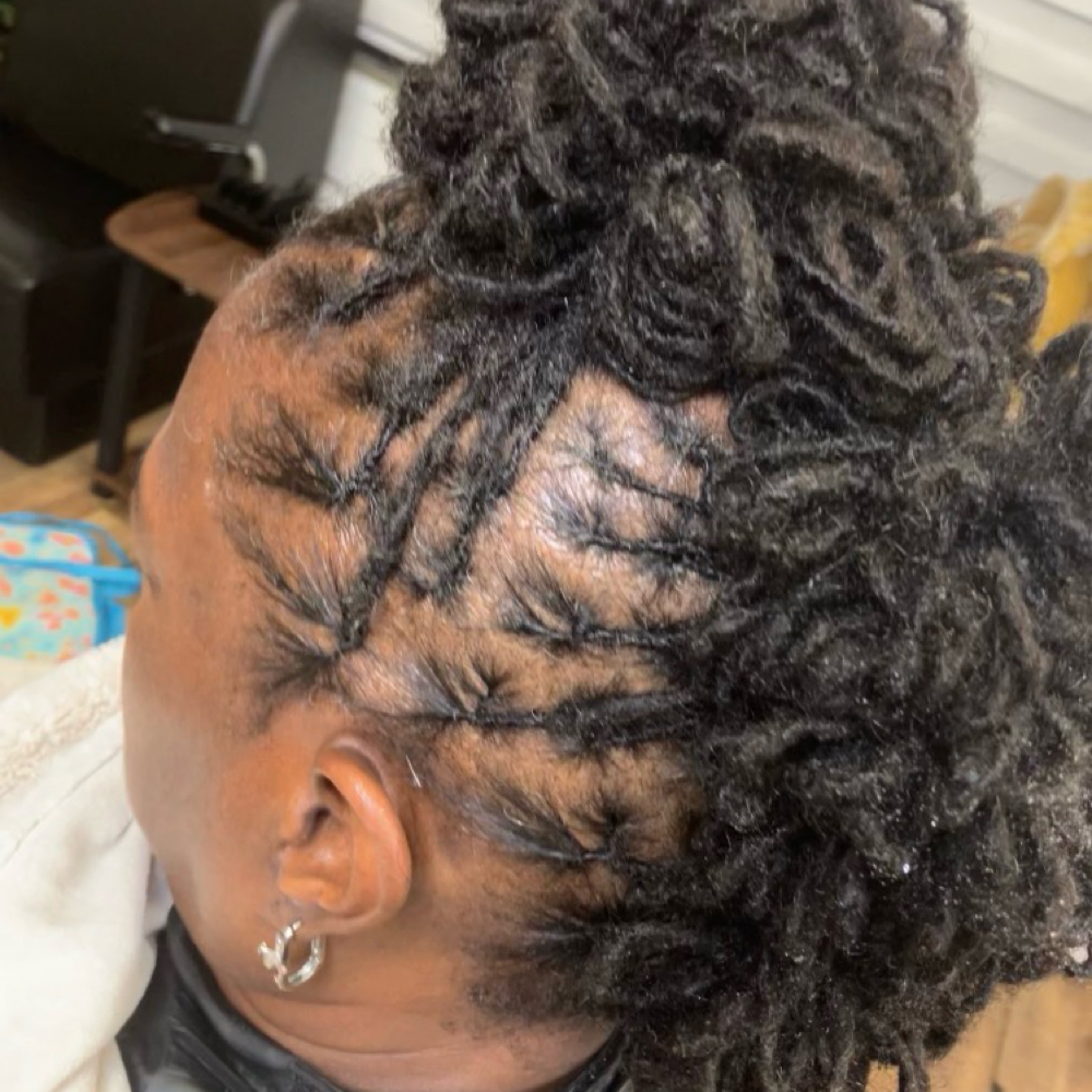 Loc Interlock & Style at Loc’d Artis in Waverly, VA