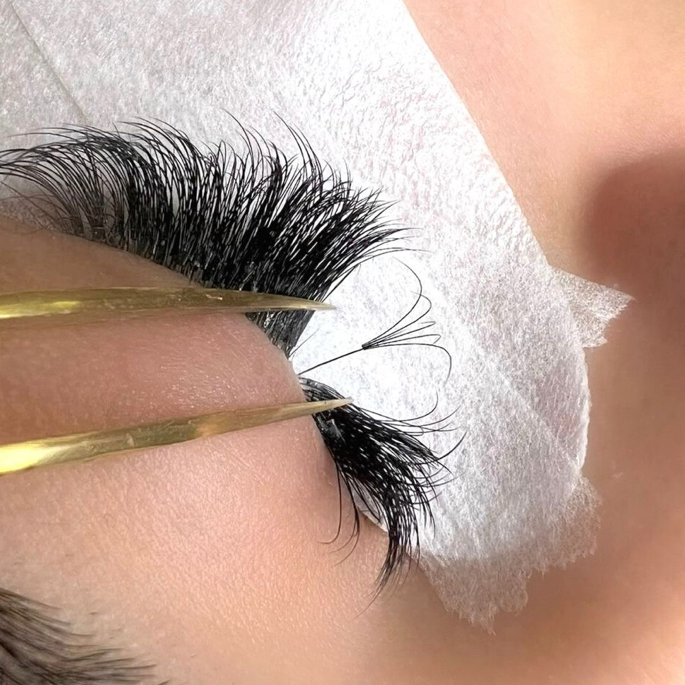 Remove Eyelash Extensions