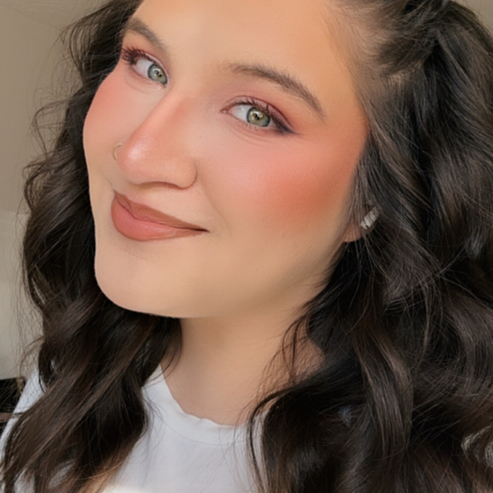 Services With PRISCILLA at Lola Lash Studio in Vernal, UT