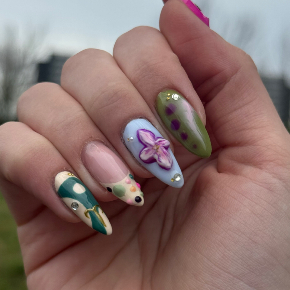 Freestyle Art Full Set at Arcadia Lane Studio in Downers Grove, IL