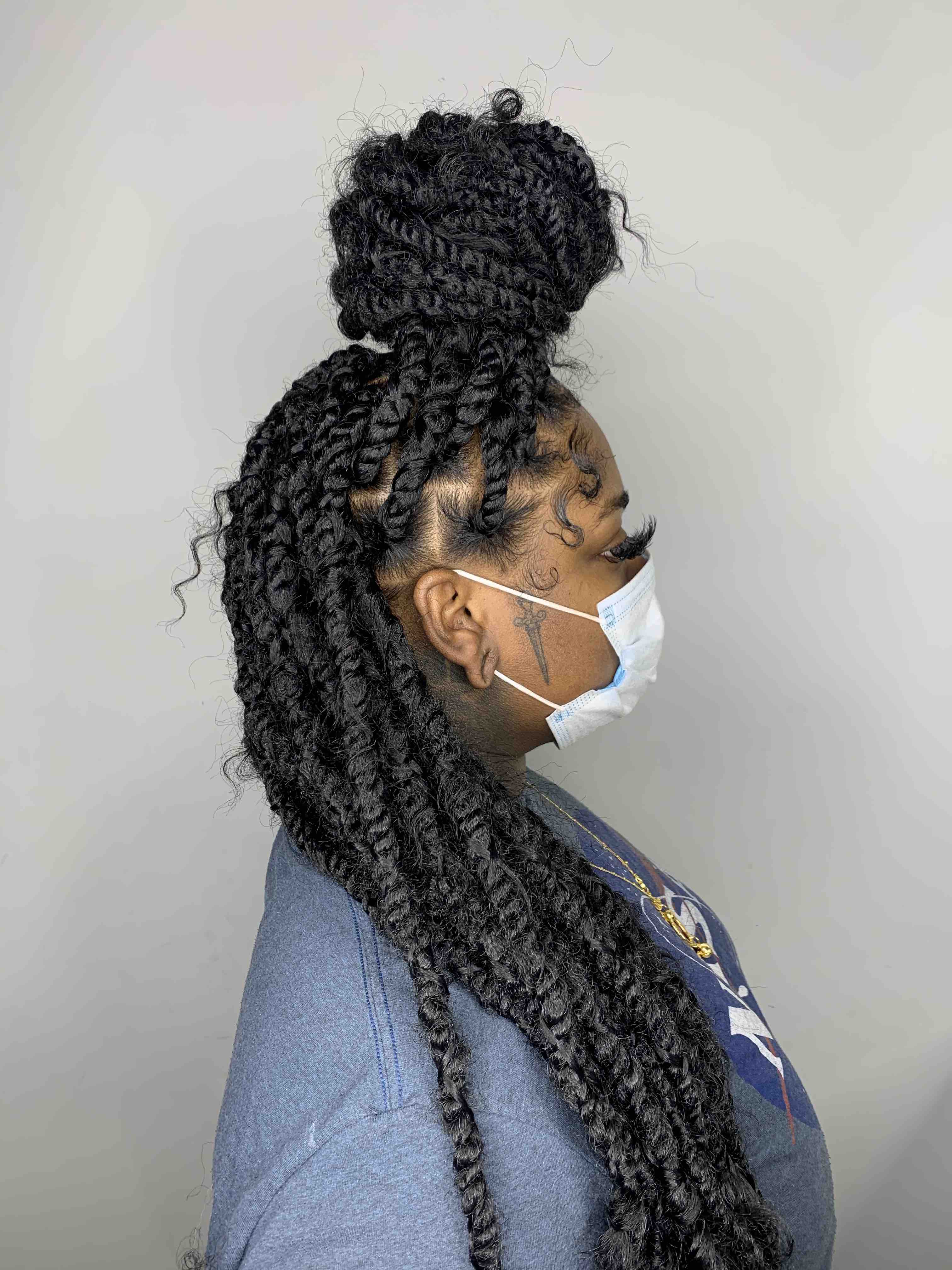 CHUNKY AKIATWIST OVER NATURAL LOCS