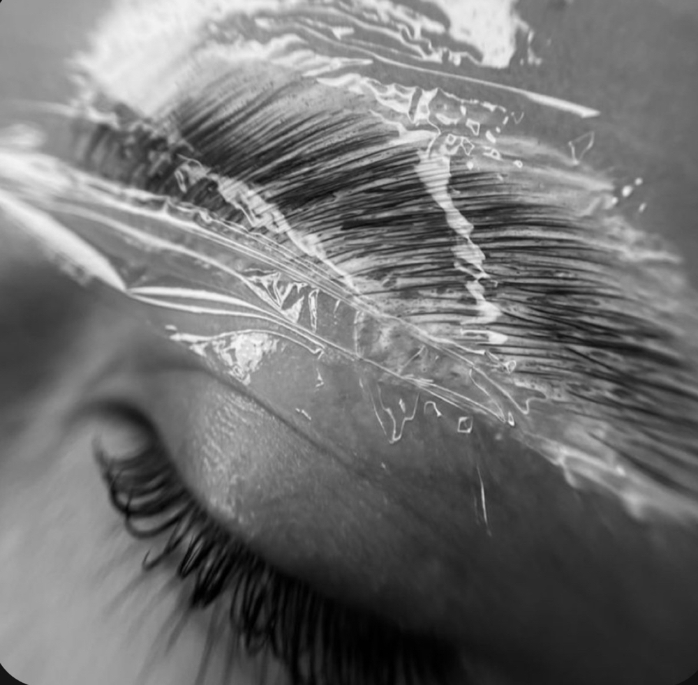 Brow Lamination + Shape Up