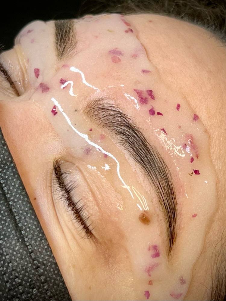 Brow Lamination with Jelly Mask