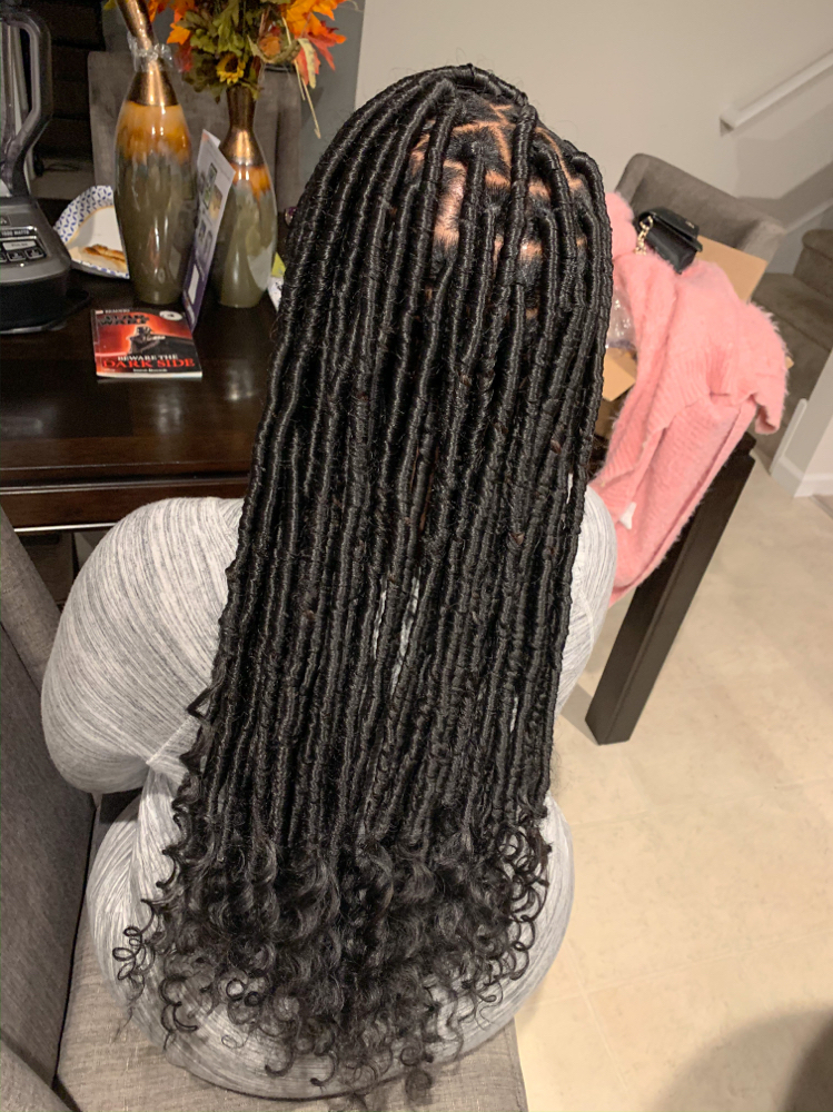 Locs- Mid/long