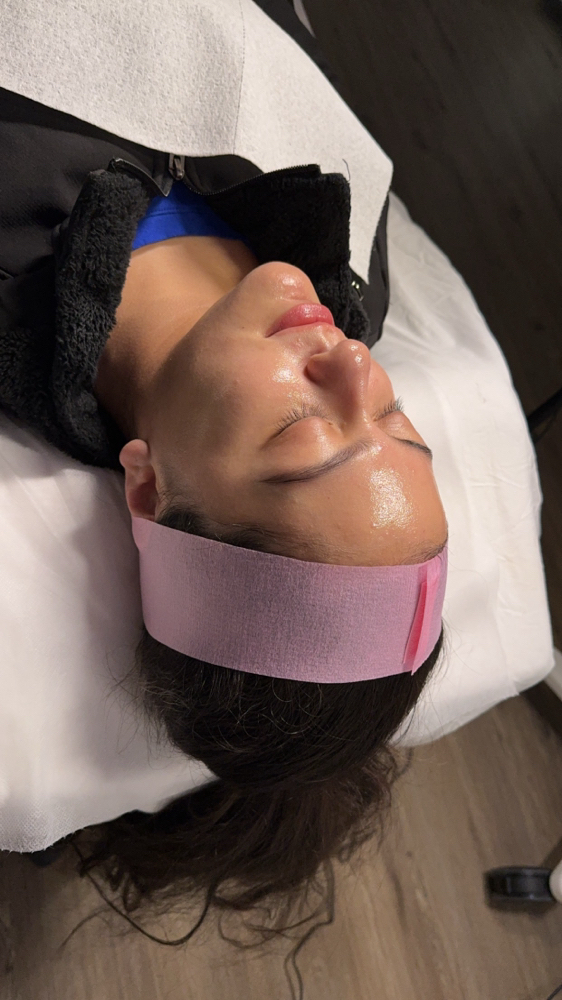 Happy peel & dermaplaning