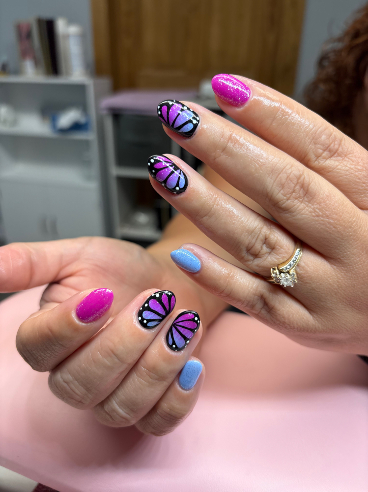 Gel Manicure at Danxx Nailz LLC in Milwaukee, WI