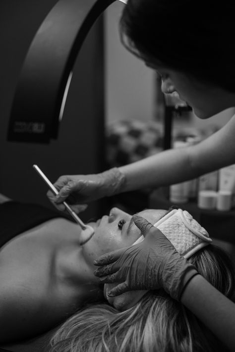HER-HYDRO FACIAL