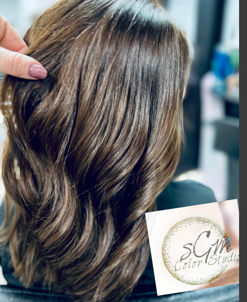 Color  •Simple Grey Coverage @Roots