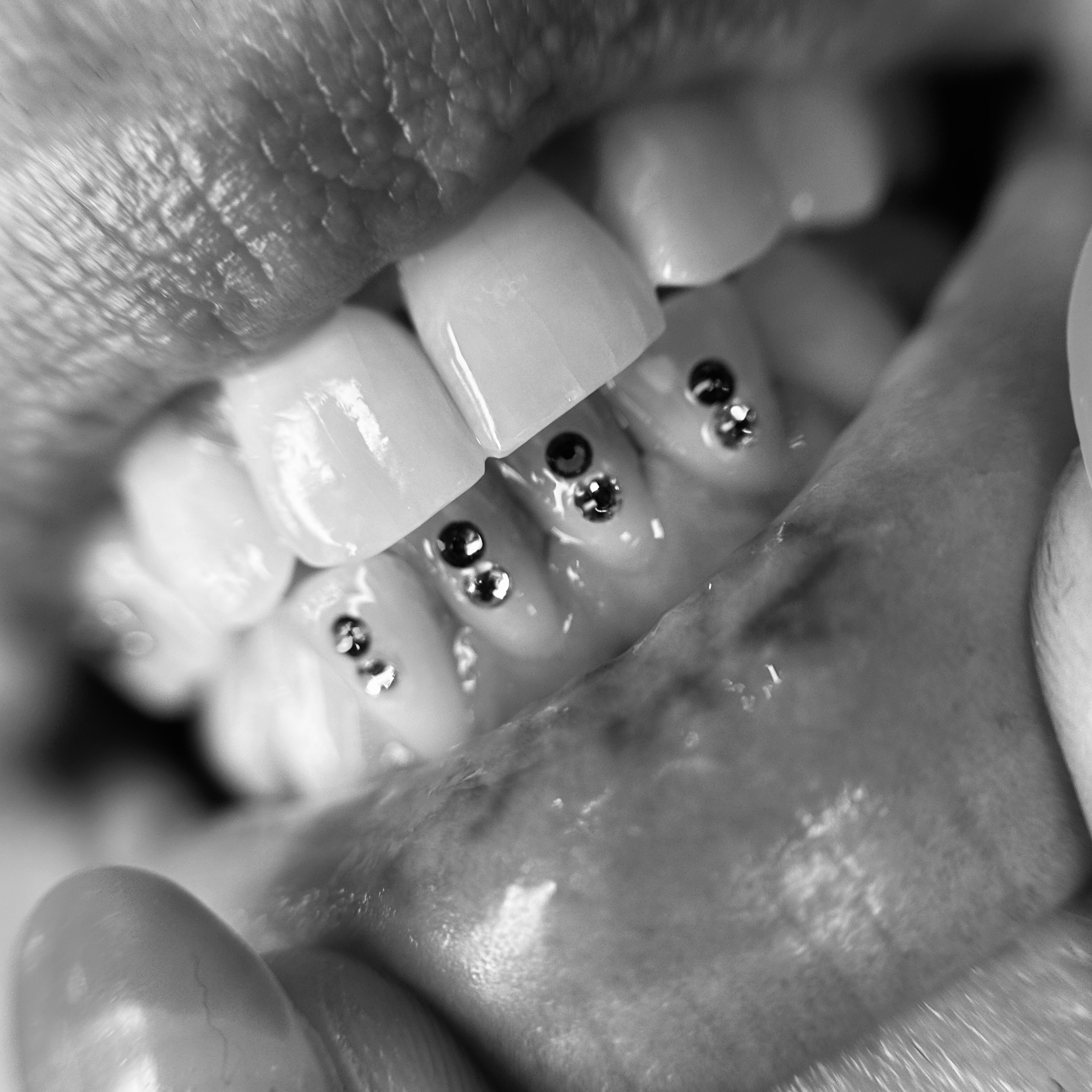 Tooth Gem Design: 4 In A Row at The Neon Door in Tucson, AZ