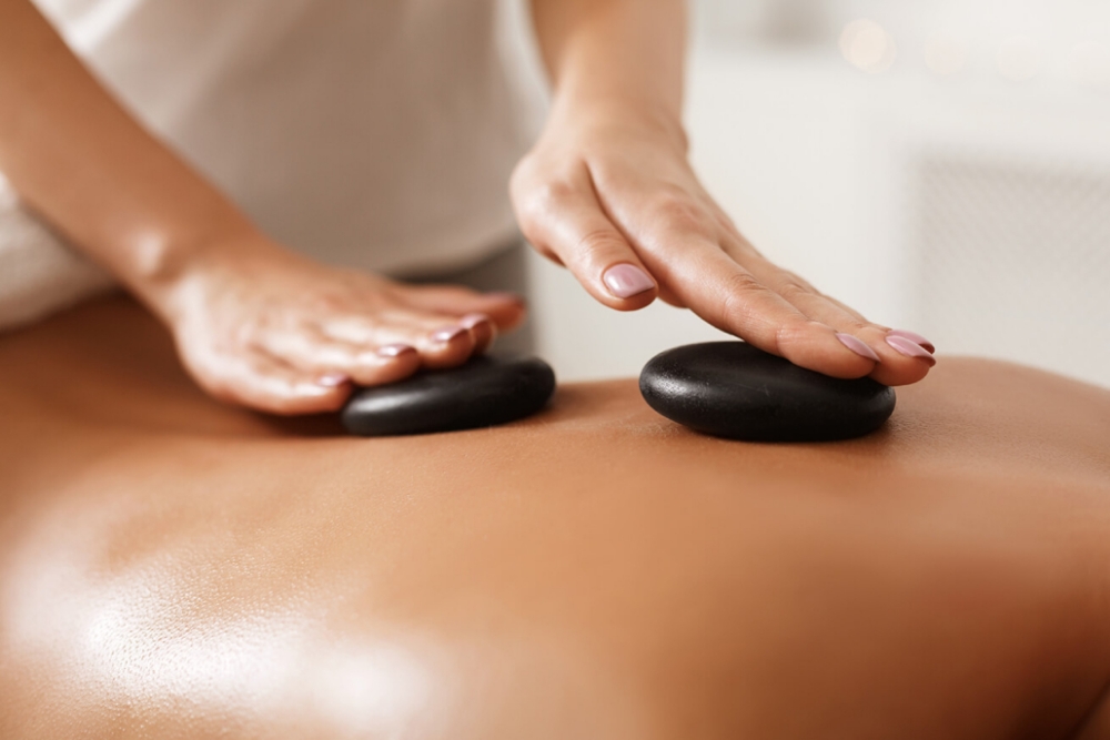 60 Minute Hot Stone Massage