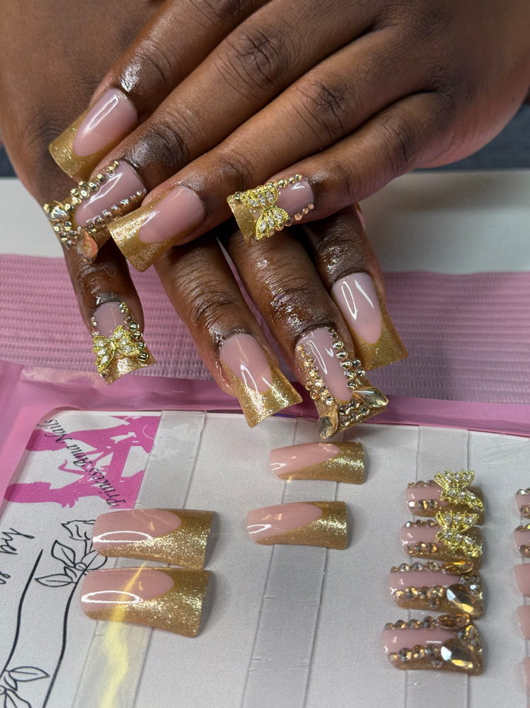 Press On Nail  Installation