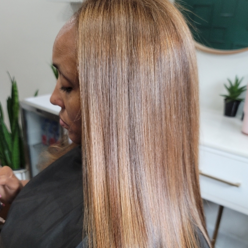 Face Frame Highlights at Ashley Patterson in Atlanta, GA