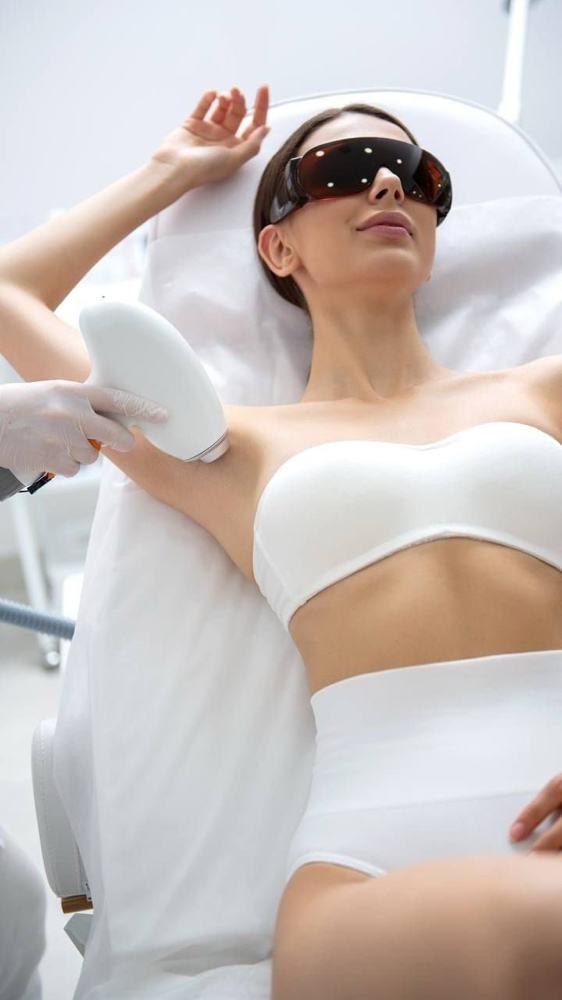 Axilas Laser Session at La Vie Beauty Spa in Tampa, FL