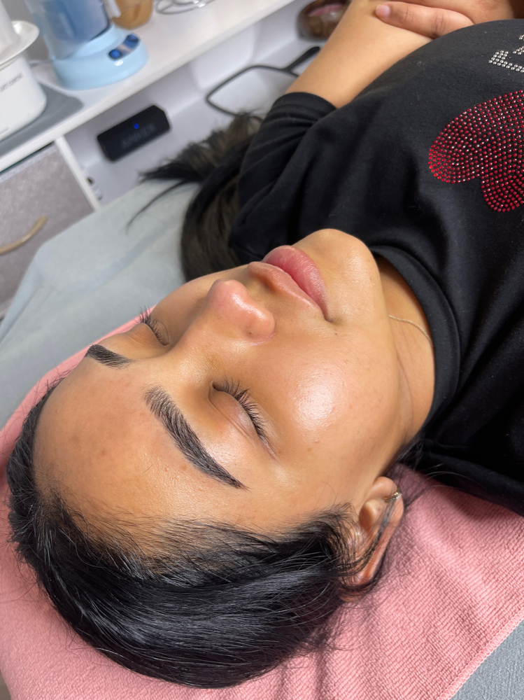 Oil-Plane Facial