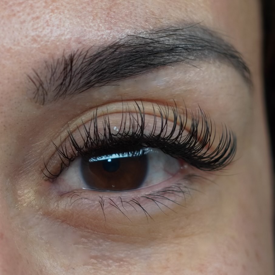 Luxury lash extensions