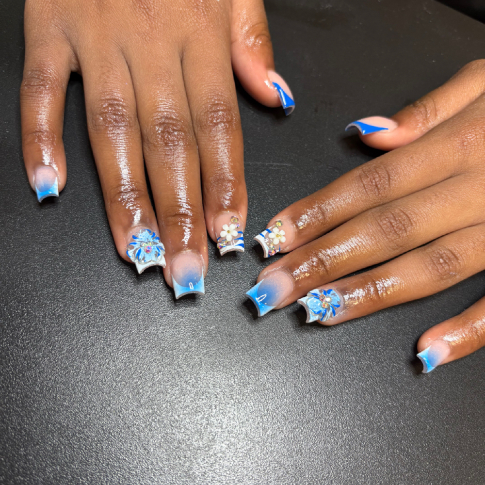 MOTHER’S DAY SPECIAL 💐 at Qua Nailed It in Thomasville, NC