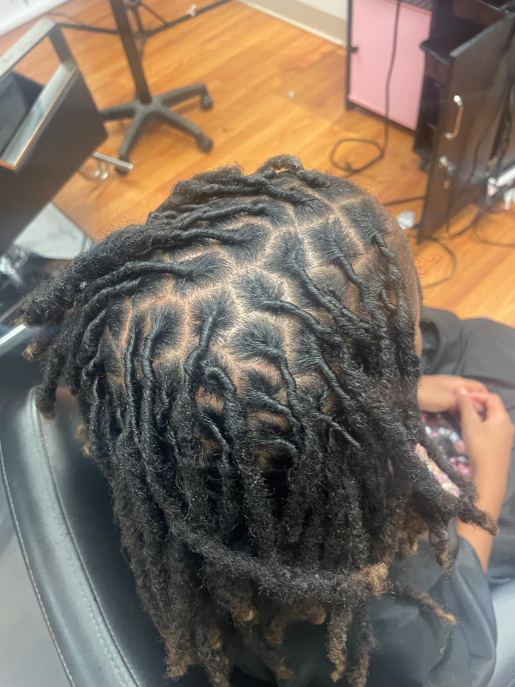 Loc Retwist- No Style